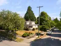 696 W 27TH AVENUE - thumbnail 6