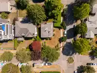 696 W 27TH AVENUE - thumbnail 8