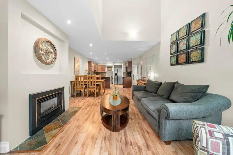 6 230 W 15TH STREET - photo 4 of 40