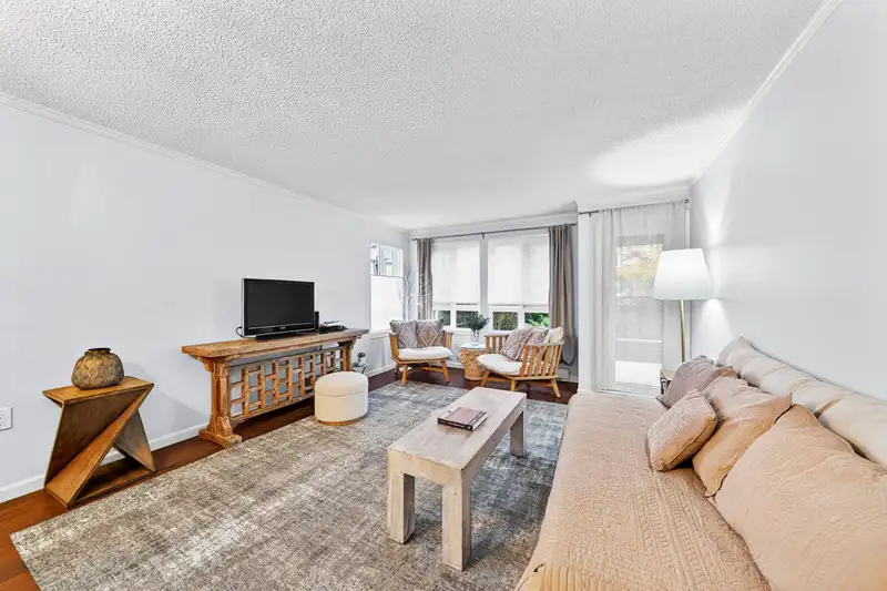 104 1551 W 11TH AVENUE - photo 3 of 27