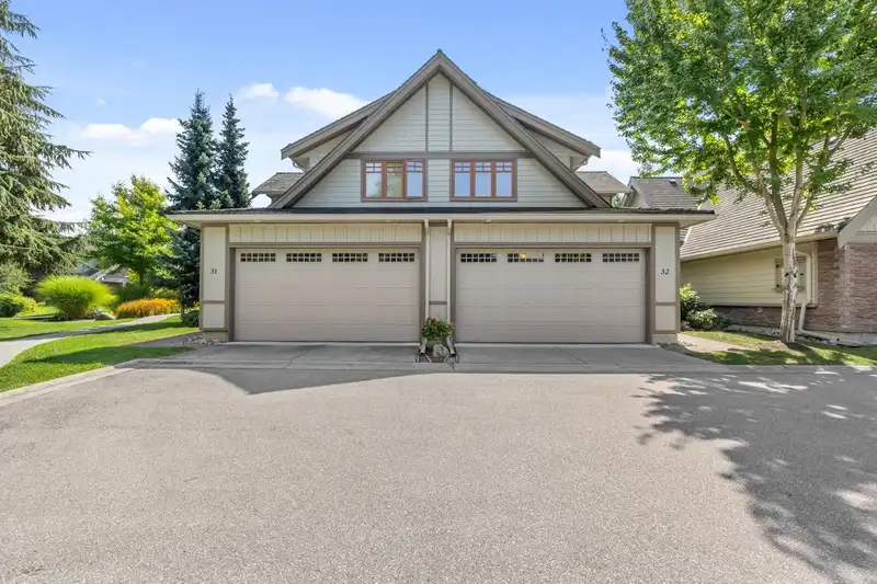 32 3109 161 STREET - photo 1 of 40