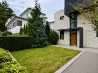 1 6638 DUNBLANE AVENUE - thumbnail 1
