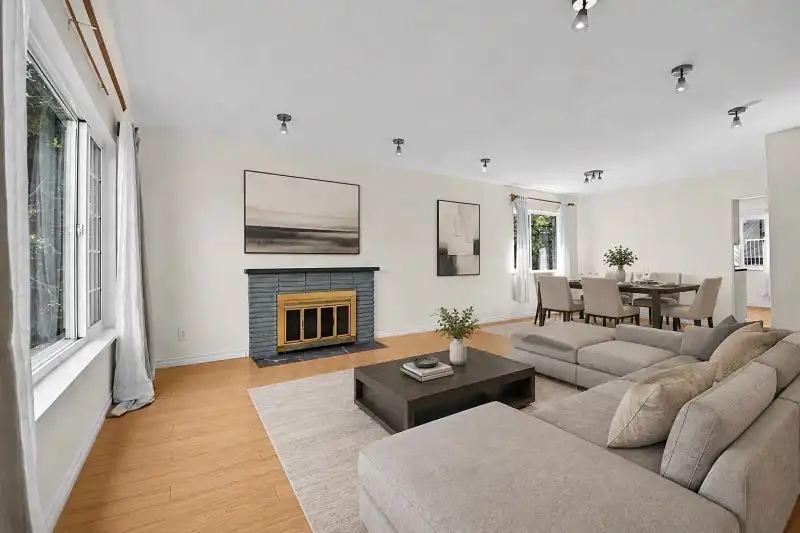 2216 E 41ST AVENUE - photo 1 of 35