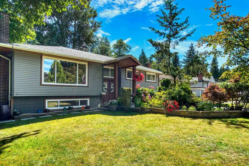 517 AILSA AVENUE - photo 1 of 40