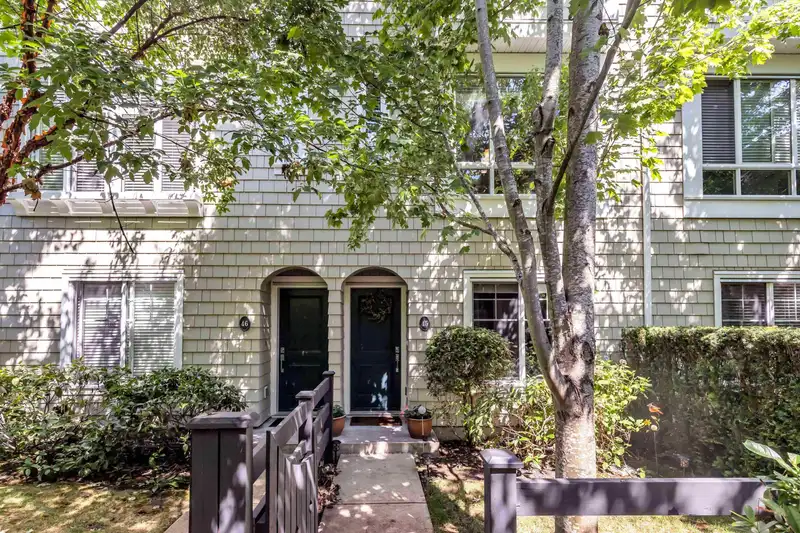 45 14955 60 AVENUE - photo 2 of 35