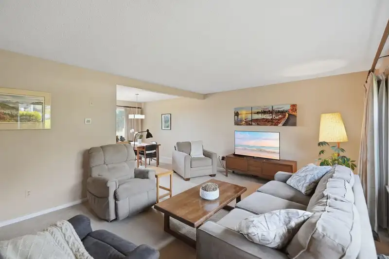 8099 WILTSHIRE PLACE - photo 4 of 40