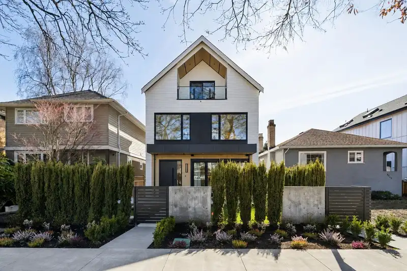 2 3036 W 13TH AVENUE - photo 1 of 40
