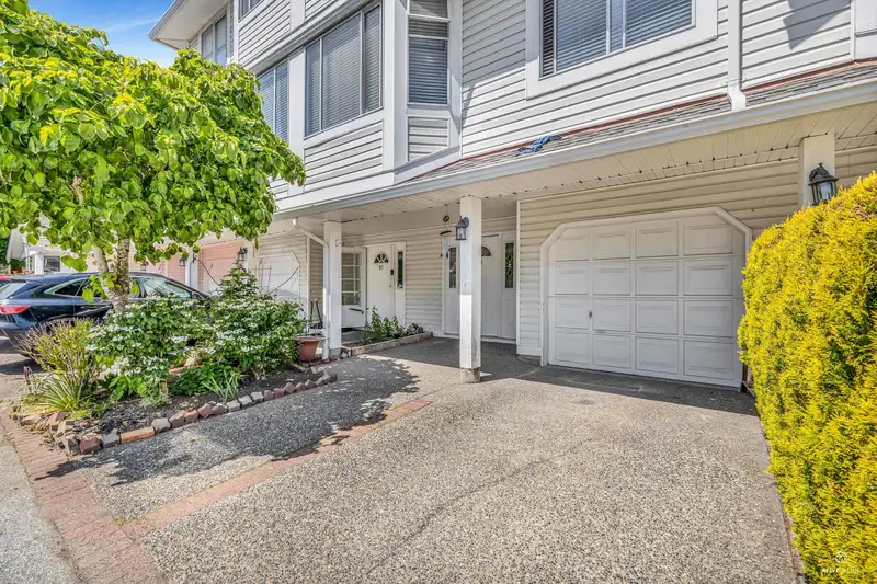 98 7955 122 STREET - photo 3 of 26