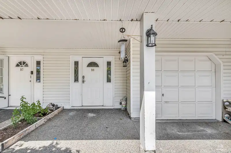 98 7955 122 STREET - photo 4 of 26