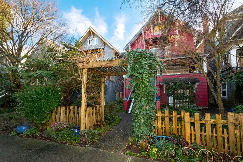 2912-14 W 3RD AVENUE - photo 1 of 25