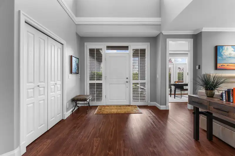 80 15715 34TH AVENUE - photo 3 of 40