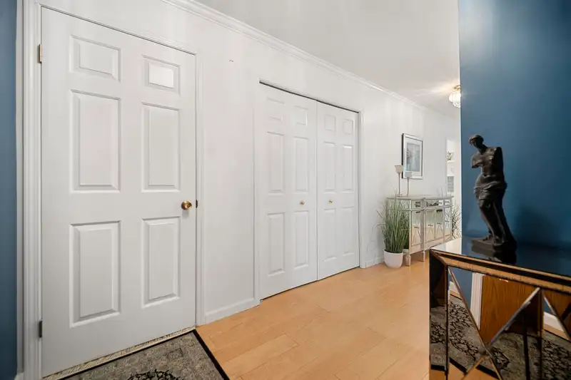 106 15270 17 AVENUE - photo 3 of 31