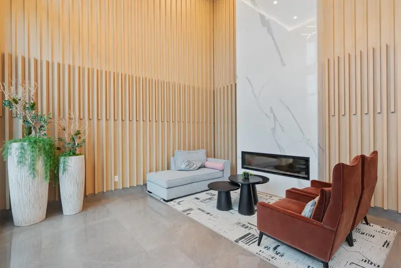 407 615 COTTONWOOD AVENUE - photo 3 of 25