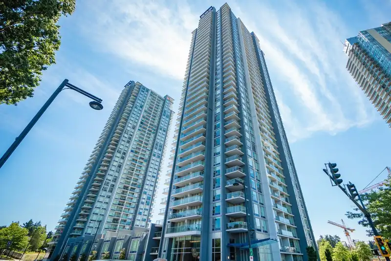 1115 13696 100 AVENUE - photo 2 of 36