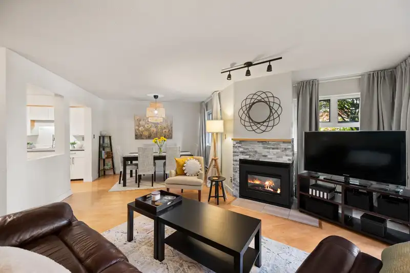 103B 1210 QUAYSIDE DRIVE - photo 3 of 24