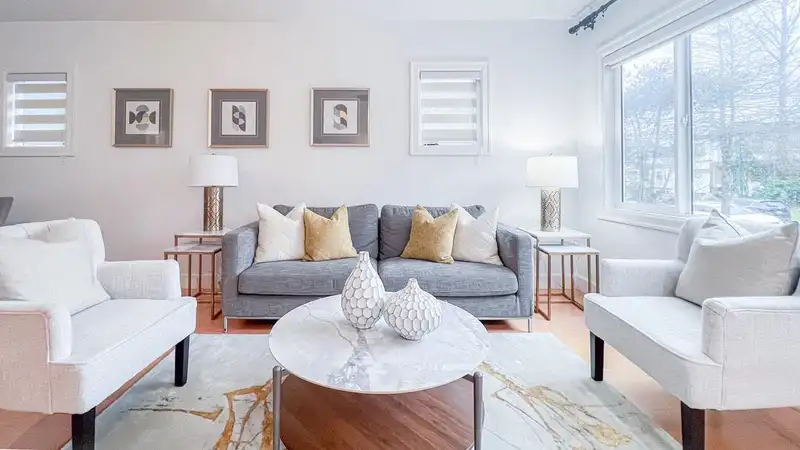 4633 W 11TH AVENUE - photo 2 of 39