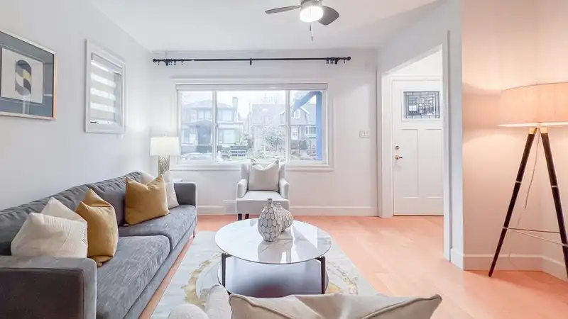 4633 W 11TH AVENUE - photo 3 of 39