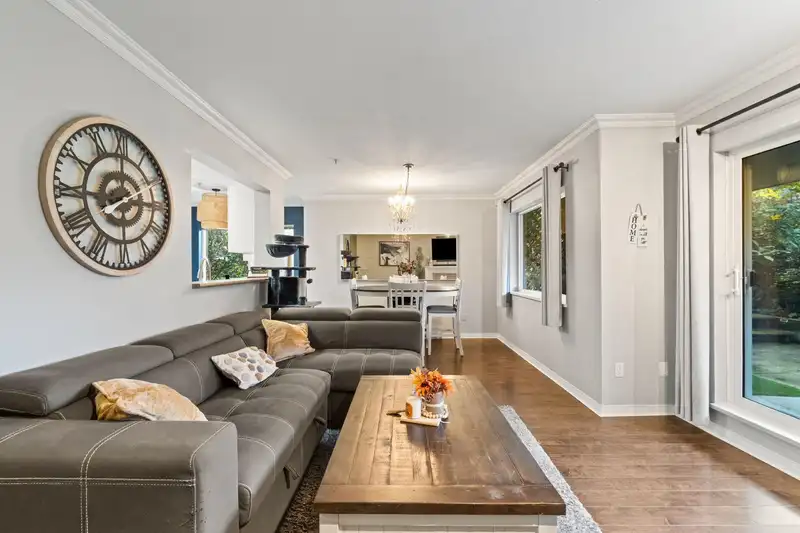 101 15150 29A AVENUE - photo 2 of 37