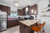 225 3888 NORFOLK STREET - thumbnail 9