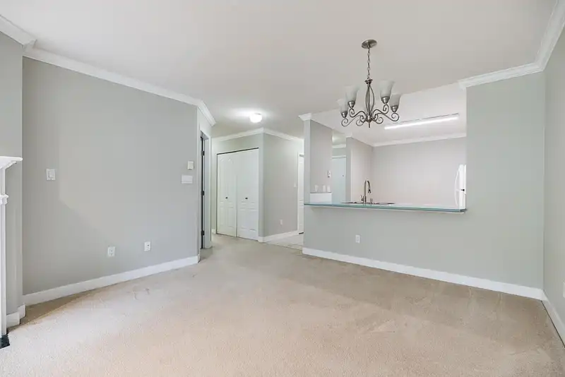 203 15130 108 AVENUE - photo 4 of 21