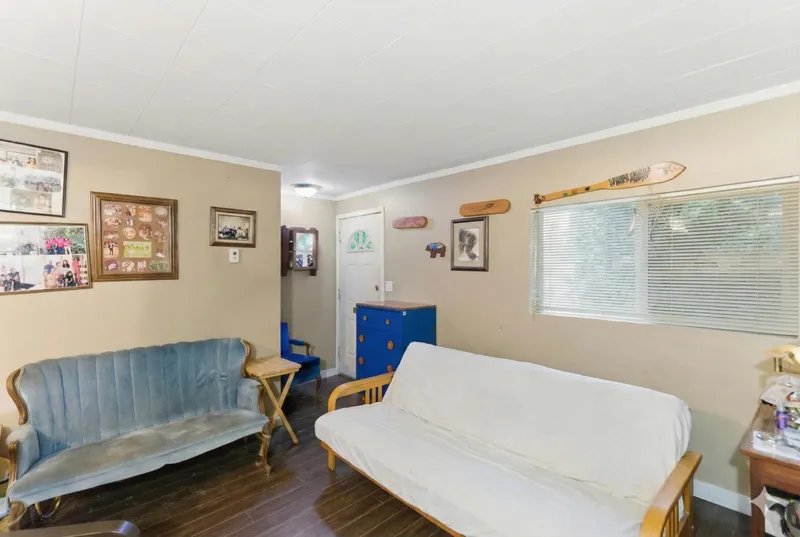 33219 7 AVENUE - photo 3 of 21