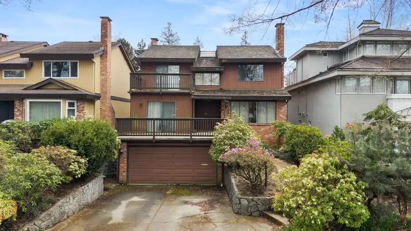 3958 W 29TH AVENUE - photo 1 of 30