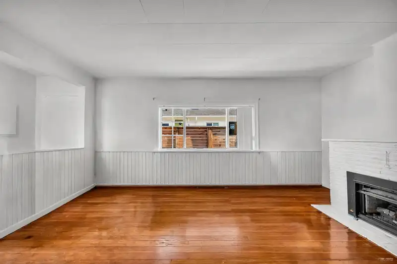 853 MAPLE STREET - photo 3 of 25