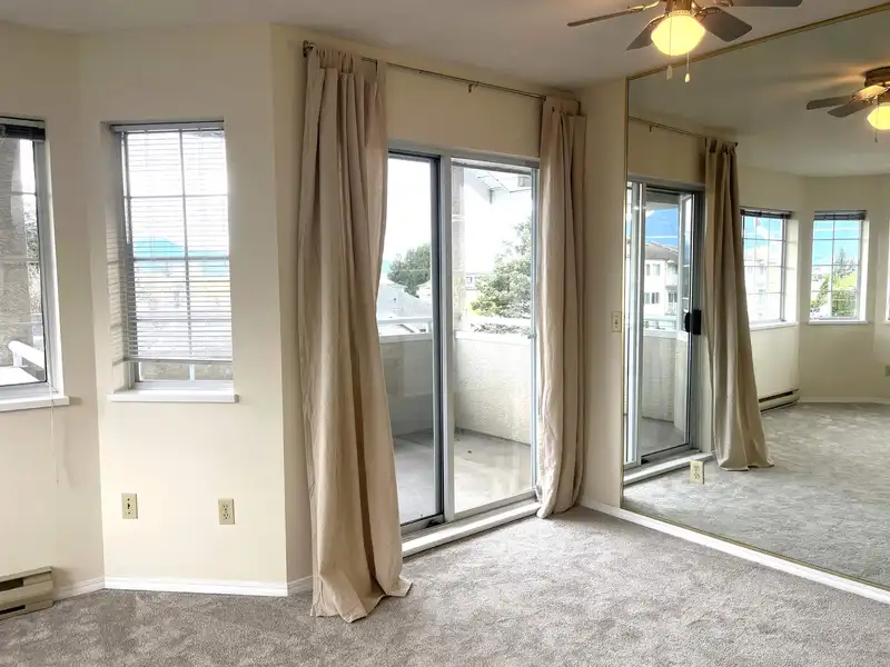 305 46199 MARGARET AVENUE - photo 4 of 13