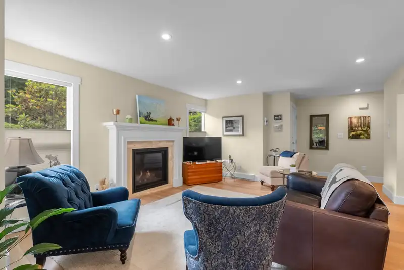 5916 NANCY GREENE WAY - photo 4 of 33