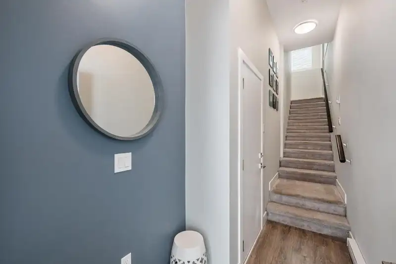 16 24086 104 AVENUE - photo 2 of 33