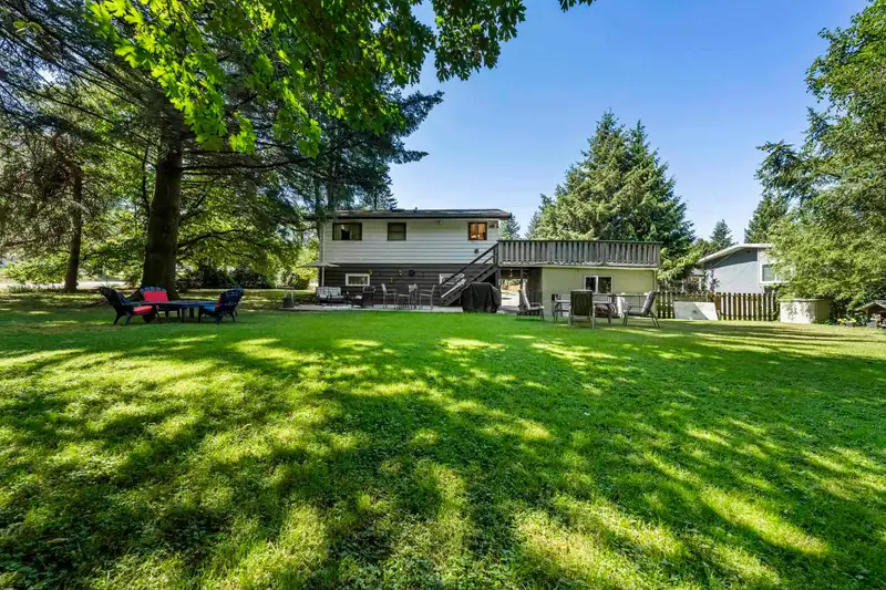 7876 139A STREET - photo 1 of 26