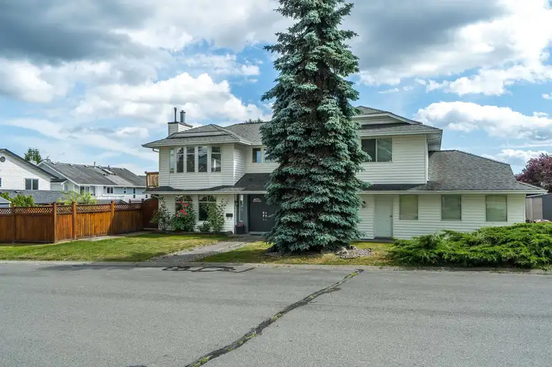 19628 65B PLACE - photo 1 of 40