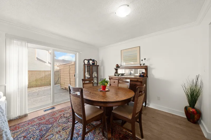 29 11491 7TH AVENUE - photo 4 of 25