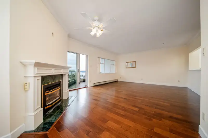 614 1442 FOSTER STREET - photo 2 of 35