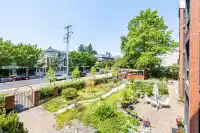 408 1350 VIEW CRESCENT - thumbnail 20