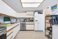 408 1350 VIEW CRESCENT - thumbnail 8