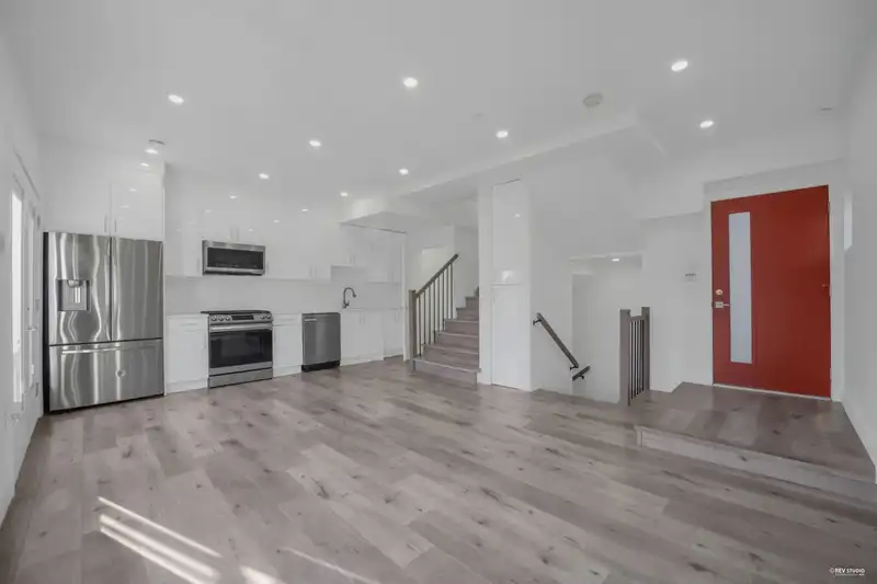 5140 SLOCAN STREET - photo 3 of 36