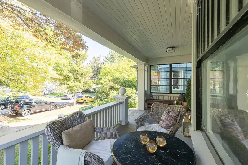 1924 PARKER STREET - photo 4 of 40