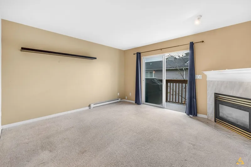 112 19700 56 AVENUE - photo 4 of 15