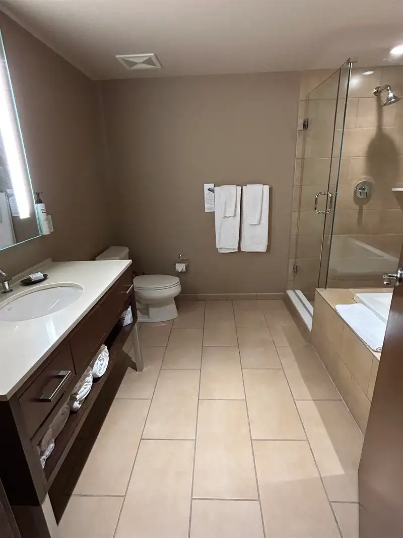 213B 2020 LONDON LANE - photo 4 of 15