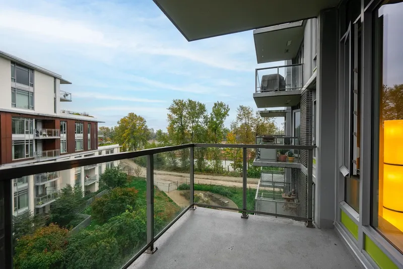 503 3168 RIVERWALK AVENUE - photo 1 of 25