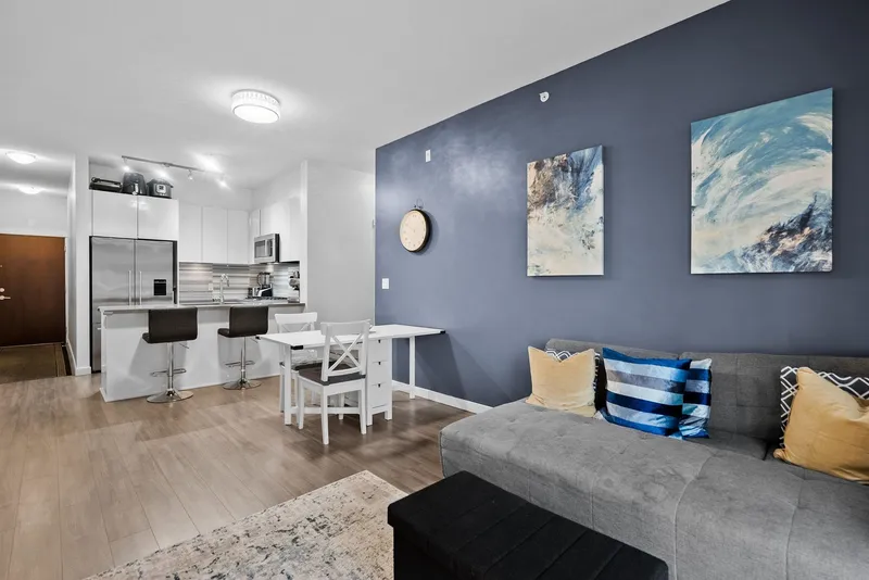 503 3168 RIVERWALK AVENUE - photo 2 of 25