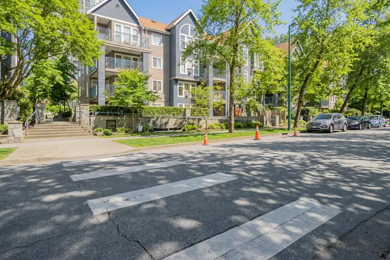 212 1200 EASTWOOD AVENUE - photo 1 of 25