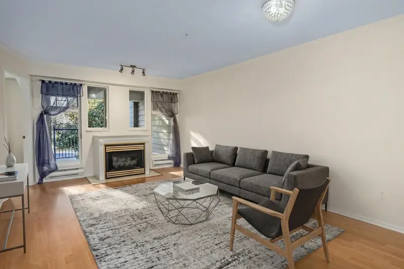 212 1200 EASTWOOD AVENUE - photo 3 of 25