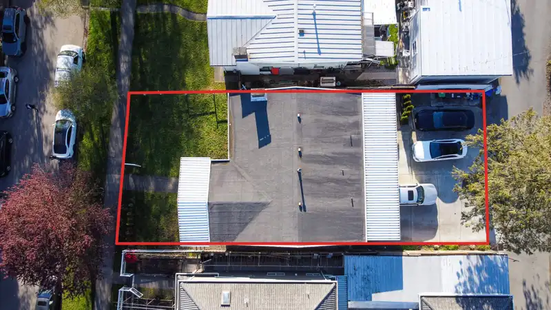 425 E 63RD AVENUE - photo 1 of 25