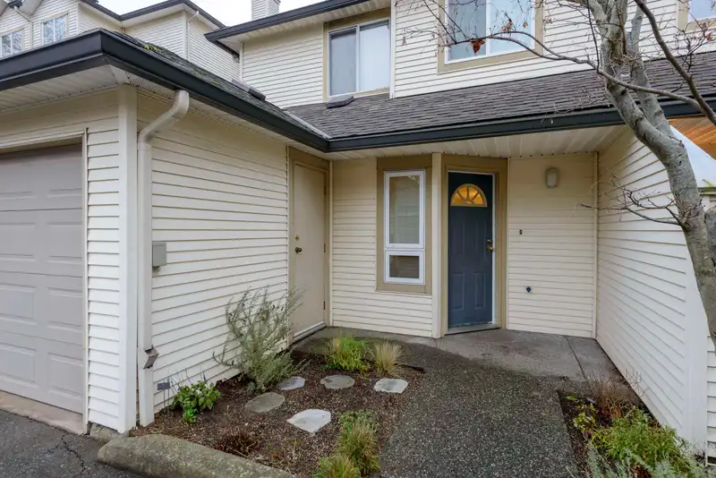 6 4245 SOPHIA STREET - photo 2 of 36