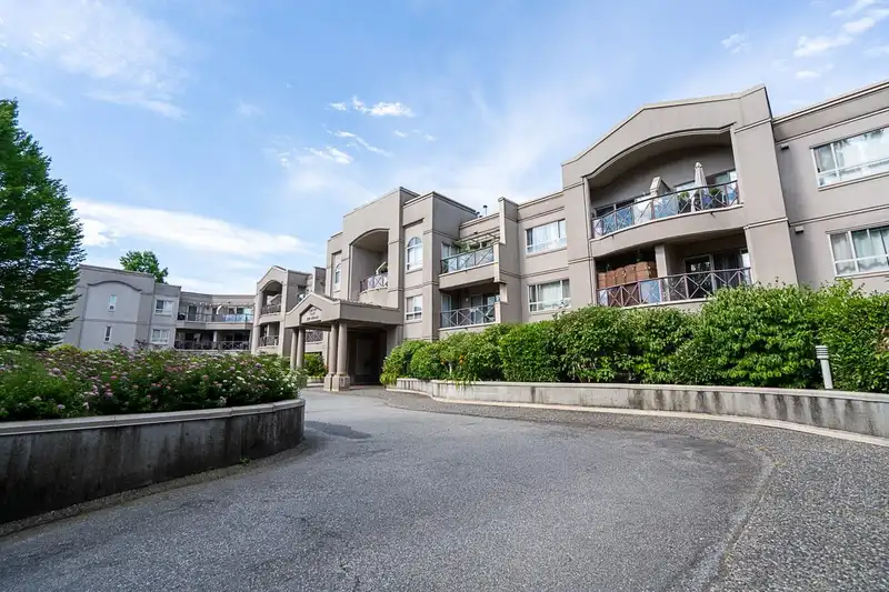 222 2109 ROWLAND STREET - photo 1 of 35