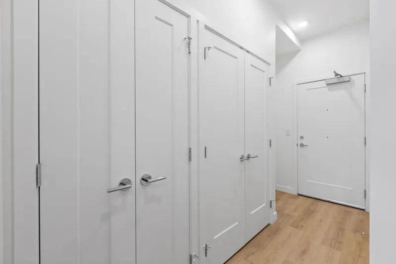 609 600 ROCHESTER AVENUE - photo 3 of 20