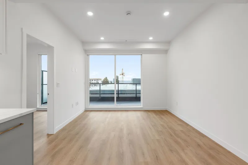 609 600 ROCHESTER AVENUE - photo 4 of 20