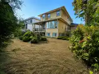 14068 BLACKBURN AVENUE - thumbnail 3